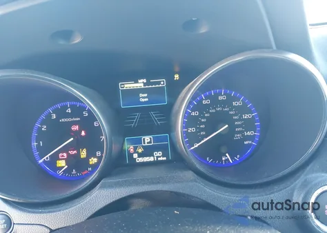 2016 Subaru Outback 2.5I Limited z USA, uszkodzony, nr VIN 4S4BSBNC1G3317839